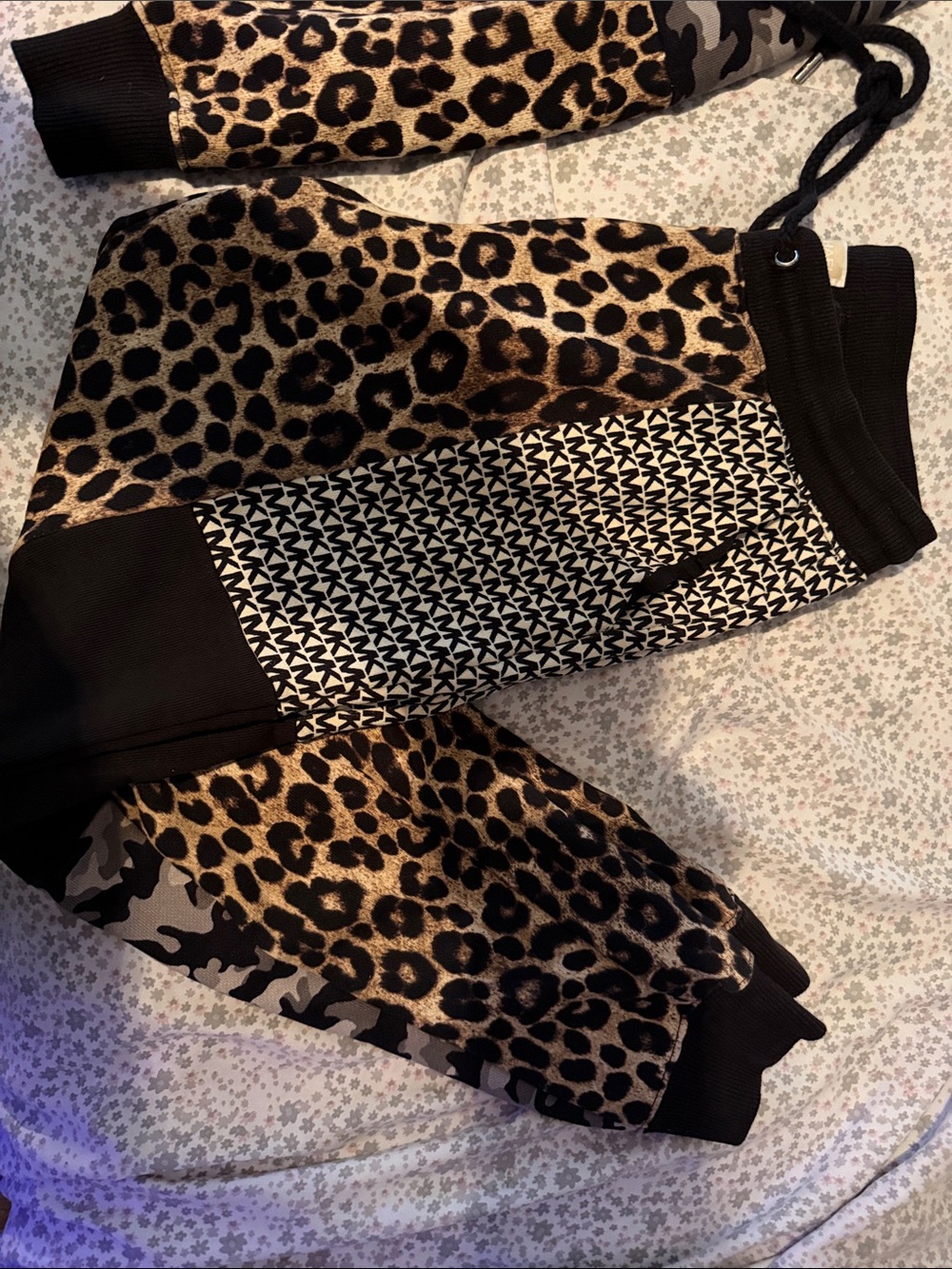 Michael Kors multiprint sweatset - Picture 2 of 3